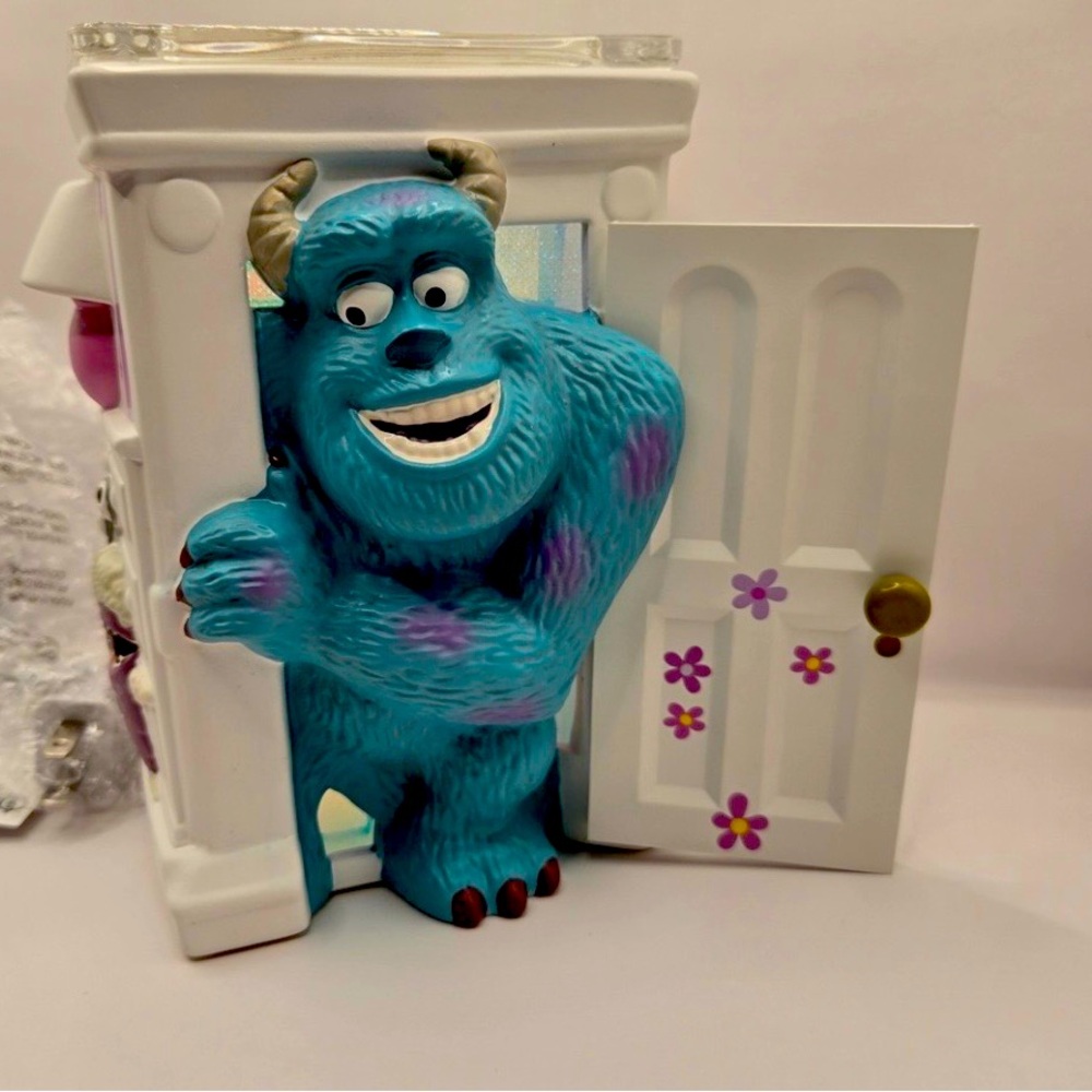 Disney Pixar Monsters Inc. Sully Boo Bedroom Door Scentsy‎ Warmer NIB